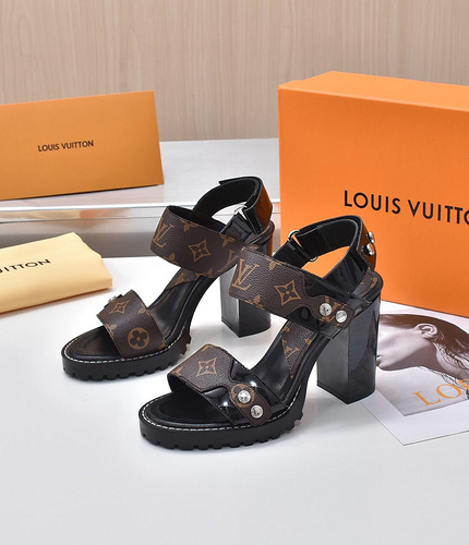 Lv European and American style fashion sandals 35-40-9ebec823